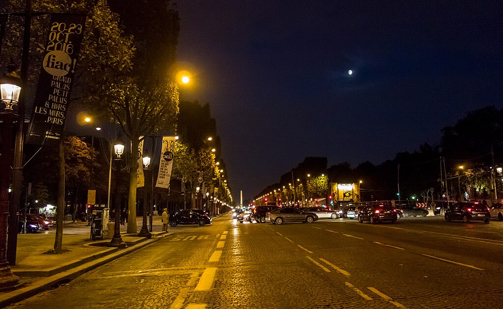 The Champs Élysées at night